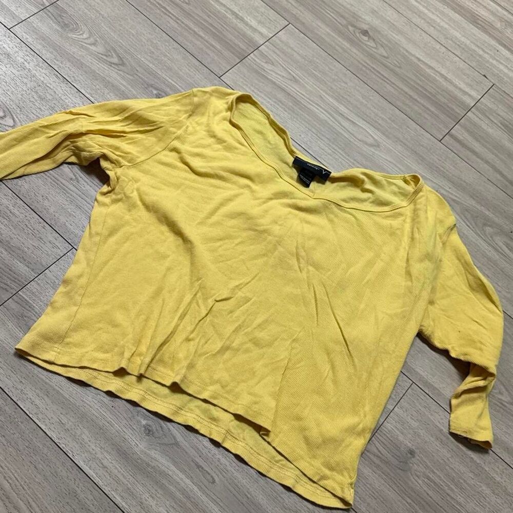 Unbranded Women's Yellow Crop-top